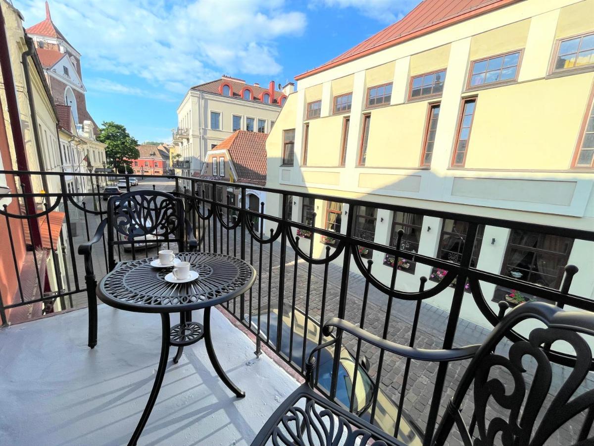 Picturesque Old Town Apartment With Charming Balcony Kaunas Kültér fotó