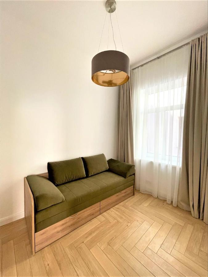 Picturesque Old Town Apartment With Charming Balcony Kaunas Kültér fotó