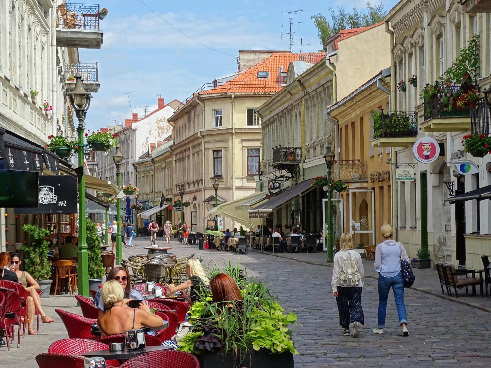 Picturesque Old Town Apartment With Charming Balcony Kaunas Kültér fotó